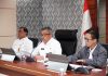 read news – Pemko Siap-siap Antisipasi Inflasi di Ramadan Tim Pengendalian Inflasi Daerah (TPID) Kota Batam menggelar Rapat Koordinasi tahun 2023, yang dipimpin oleh Sekretaris Daerah (Sekda) Batam sekaligus Ketua Harian TPID Kota Batam, Rabu (8/2/2023). Rapat koordinasi tersebut turut dihadiri oleh stakeholder terkait. Seperti Bank Indonesia, Badan Pusat Statistik, Bulog, Pertamina, Bea Cukai. Juga dihadiri Organsasi Perangkat Daerah (OPD) internal Pemko Batam. ( Foto : abyaqsa ramadan - batamtv.com)