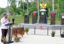 read news – Tugu Pancasila jadi Kebanggaan Warga Karimun Bupati Karimun, Aunur Rafiq berharap Tugu Pancasila ini bisa dijaga dan dilestarikan usai diresmikan, Minggu (19/3/2023) (Foto : abdi perdana - batajmtv.com)