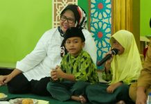 read news – Marlin Agustina Ajak Jamaah di Sagulung Sambut Ramadan Wagub Kepri Marlin Agustina saat menghadiri menghadiri acara di Masjid Baitussalam, Kavling Saguba Asri, Kelurahan Sungai Binti, Kecamatan Sagulung, Kota Batam, Selasa (7/3) petang. ( Foto : abyaqsa ramadan - batamtv.com)