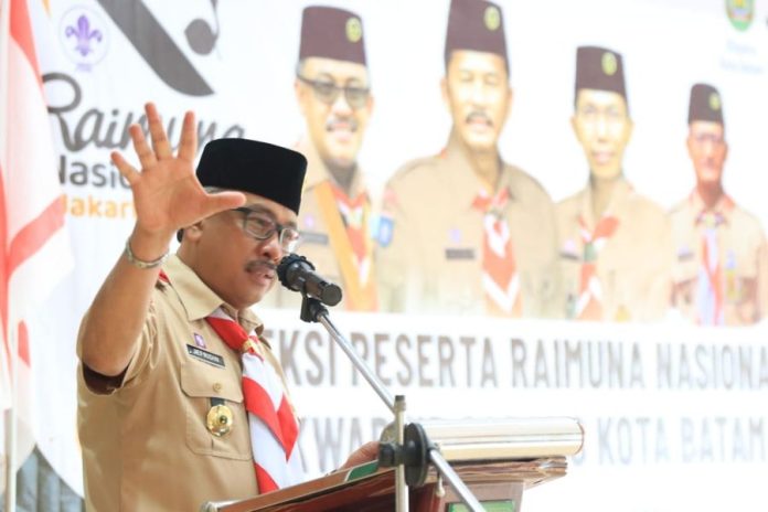 Ketua Kwartir Cabang Gerakan Pramuka Kota Batam, Jefridin Hamid membuka secara langsung kegiatan Seleksi Peserta Raimuna Nasional XII Kwartir Cabang Kota Batam, di Kantor Dinas Kepemudaan dan Olahraga Kota Batam, pada Sabtu (11/3/2023). (Foto : abyaqsa ramadan - batamtv.com)