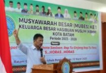 read news – Walikota Batam Buka Mubes Perdana Keluarga Besar Hasibuan Muslim Wali Kota Batam, Muhammad Rudi hadir dan membuka langsung musyawarah besar (Mubes) ke-1 Keluarga Besar Hasibuan Muslim (KBHM) Kota Batam Minggu (12/3/2023). (Foto : abyaqsa ramadan - batamtv.com)