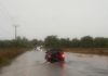 read news – Hujan Deras di Tanjungpinang ini Lokasi Jalan yang Terendam Banjir Ruas Jalan Seicarang yang menghubungkan kompleks Pemko Tanjungpinang dengan daerah sekitar, terendam banjir pada Rabu (1/3/2023) ( Foto : Dwi Susilo - batamtv.com)