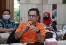 read news – Wahyu Wahyudin Minta Satgas Pangan Pastikan Stok Gas LPG Aman Ketua Komisi 2 Wahyu Wahyudin mengingatkan kepada Satgas Pangan mempersiapkan tindakan menyikapi fenomena kelangkaan gas elpiji 3 kg yang terjadi di Kota Batam selama sepekan terakhir. Kebutuhan yang meningkat otomatis membuat kebutuhan gas juga meningkat Jum’at (17/3/2023). (Foto : abyaqsa ramadan - batamtv.com)