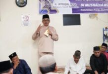 read news – Warga Pulua Buluh Diajak Andil dalam Pembangunan Setdako Batam, Jefridin saat menghadiri acara bersama warga Pulau Buluh. (Foto : abyaqsa ramadan - batamtv.com)