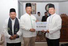 reda news – Safari Ramadan di Masjid Thoriqul Jannah, Rudi: Ayo jaga Kerukunan dan Toleransi Walikota Batam, HM Rudi dalam Safari Ramadan di Masjid Thoriqul Jannah Perumahan Mitra Raya, Batam Kota Sabtu (1/4/2023). (Foto muhammad amin - batamtv.com)