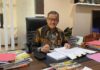 read news – Jefridin: Yuk Kurangi Sampah Plastik Setdako Batam, Jefridin menegaskan Apabila terjadi penumpukan sampah dapat menghubungi Bidang Persampahan Dinas Lingkungan Hidup Kota Batam dengan contact person 0811 7776 507. (Foto : abyaqsa ramadan - batamtv.com)