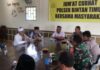 read news – Warga Bersyukur Pelayanan selama Mudik Lebaran Berjalan Aman Apresiasi dan ucapan terimakasih tersebut disampaikan oleh salah seorang masyarakat yang bernama Yono (paling kiri) warga Desa Sebong Pereh kecamatan Teluk Sebong yang mudik lebaran ke Batam bersama anak-anaknya melalui pelabuhan Bulang Linggi Tanjung Uban. (Foto : abdi perdana - batamtv.com)