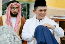 reda news – Serangkaian Pesan Ansar Ahmad di Ceramah Idul Fitri di Batuaji Gubernur Kepri Ansar Ahmad usai salat Idul Fitrio di Masjid At Taubah Batuaji Batam . (Foto : muhammad amin - batamtv.com)