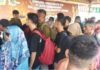 read news – Angka Pemudik yang Gunakan Pelabuhan Karimun Capai 109.680 Orang Ratusan ribu pemudik yang telah menggunakan fasilitas pelabuhan di Kabupaten Karimun, telah kembali lagi ke Karimun. (Foto : abdi perdana - batamtv.com)