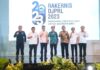read news – HM Rudi: Banyak Pertemuan Nasional di Batam, Angkat Ekonomi Daerah Walikota Batam HM Rudi (Ketiga dari kiri) saat menghadiari undangan Rakernis DJPRL 2023 dibuka langsung oleh Menteri Kelautan dan Perikanan (KKP), Sakti Wahyu Trenggono, di Batam, Rabu (10/5/2023) malam. (Foto : muhammad amin - batamtv.com )
