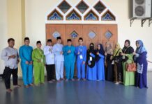 read news – Kafilah Batam Tambah Point di Cabang Cabang Hifzil Qur’an Para kafilah dari Batam yang mengikuti Final Seleksi Tilawatil Qur’an dan Hadist (STQH) Ke-X Tingkat Provinsi Kepulauan Riau, di Kabupaten Tanjungbalai Karimun, kembali memimpin Cabang Hifzil Qur’an Golongan 30 Juz putra putri . (Foto : abdi perdana - batamtv.com)