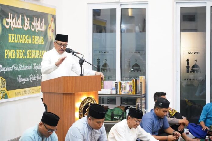 Setdako Batam, Jefridin melakukan Peresmian Masjid Mahmoud Badel Karim Tiban BTN, Tiban Indah, diresmikan Jumat (12/5/2023).  (Foto : Abyaqsa Ramadan - batamtv.com)