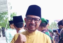 read news – Hari Buruh Internasional, Nuryanto: Mari Bersiap Hadapi Dunia yang Semakin Kompetitif Ketua DPRD Batam, Nuryanto berharap Hari Buruh Internasional bisa mengarahkan sikap untuk bersiap menghadapi dunia kerja yang semakin kompetitif. (Foto : muhammad amin - batamtv.com)