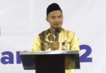 read news -Keluarga Besar SD Juara Mewisuda Siswa Kelas 6 Angkatan ke 2 Kepala SD Juara Batam, Muhammad Bayu Putra S.Psy saat memberikan sambutan pada wisuda angkat ke 2 . (Foto : abyaqsa ramadan - batamtv.com)