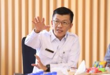 read news – Rakornas KPI Dan HASIARNAS 2023 Bakal Digelar di Kepri Kadis Kominfo Propinsi Kepri, menggelar Rapat persiapan Rakornas Komisi Penyiaran Indonesia (KPI) dan perayaan HASIARNAS Ke-90 tahun 2023 akan dilangsungkan di Provinsi Kepri. (Foto : dwi susilo - batamtv.com)