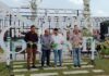 read news – Kunjungi Central Square Garden hanya di Kawasan Central Hills Direktur Marketing & Sales Central Group, Jason (kemeja putih) saat melakukan pengguntingan pita tanda dibukanya Central Square Garden secara resmi, Sabtu (06/0523) . (Foto : abyaqsa ramadan - batamtv.com)