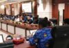 read news – Kesbangpol Kota Batam Gelar Rakor Tim Kewaspadan Dini Pemda dan Forum Kewaspadaan Dini Masyarakat Suasana Rapat Koordinasi Tim Kewaspadan Dini Pemerintah Daerah (TKDPD) dan Forum Kewaspadaan Dini Masyarakat (FKDM), digelar di Kantor Wali Kota Batam, Rabu (17/5/2023) (Foto : abyaqsa ramadan - batamtv.com)