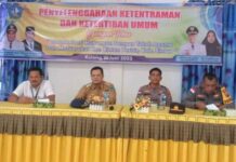 read news – Kecamatan Bintan Pesisir Gelar Sosialisasi Bahaya Narkoba Kasat Resnarkoba Polres Bintan Iptu Sofyan Rida, S.H., M.H. sebagai narasumber tentang bahaya Narkoba yang dilaksanakan di . Kecamatan Bintan Pesisir Kabupaten Bintan. (Foto : abdi perdana - batamtv.com)