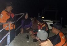 read news – Dua Hari, Nelayan yang Hilang di di Perairan Teluk Bintan Belum Ditemukan Kondisi pencarian oleh Tim SAR terhadap nelayan yang hilang di Bintan. (Foto : abdi perdana - batamtv.com)
