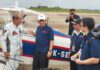read news – Kepri Flying Adventure akan Promosikan Keindahan Kepri Gubernur Kepri Ansar Ahmad (kedua dari kiri) mengatakan event Flybest Aviation yang sudah dua tahun digelar ini diharapkan dapat menggencarkan promosi pariwisata Kepri lebih intensif ke depan. (Foto : abdi perdana - batamtv.com)