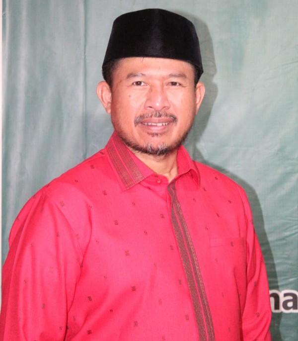 (Foto : abyaqsa ramadan - batamtv.com) Ketua Dewan Perwakilan Rakyat Daerah (DPRD) Kota Batam Nuryanto S.H., M.H menegaskan bahwa momen Idul Adha juga mengedukasi umat Islam untuk memiliki kesatupaduan berkurban dengan prinsip kedekatan vertikal kepada Tuhan, sekaligus kedekatan horizontal dengan sesama. (Foto : abyaqsa ramadan - batamtv.com)