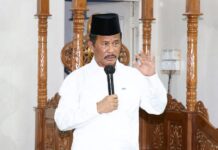 read news – Ketua Dewan Masjid Indonesia Kepri Sambangi Pengurus di Tanjungpinang Ketua DMI Propinsi Kepri HM Rudi saat mengunjungi pengurus masjid di Tanjungpinang dalam ranka bersilaturahmi. (Foto : dwi susilo - batamtv.com)