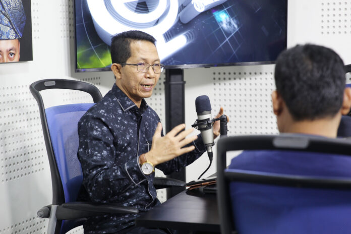 Wakil Walikota Batam Amsakar Achmad mengajak warga Batam untuk memerangi stunting dengan meningkatkan partisipasi. Rabu (19/7/2023) (Foto : muhammad amin - batamtv.com)