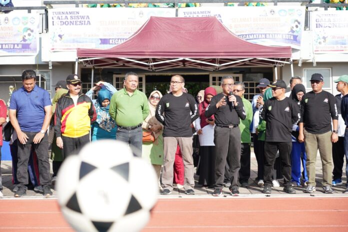 Setdako Batam Jefridin saat membuka acara GSI yang Lapangan Citra Mas Nongsa, Selasa (25/7/2023) (Fotomuhammad amin - batamtv.com) :