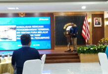 read news – Revitalisasi Pelabuhan SBP Tanjungpinang Segera Digesa General Manajer (GM) Pelindo Cabang Tanjungpinang, Darwis mengatakan, ada empat rencana pembangunan dengan dana investasi internal Pelindo guna menunjang kebutuhan dan kenyamanan penumpang di pelabuhan Sri Bintan Pura Senin (17/07/2023). (Foto : dwi susilo - batamtv.com)
