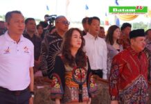 read news – Dua Anggota DPR RI Saksikan Peresmian Pagoda Sata Sahasra Buddha, Raih dua rekor MURI