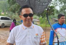 read news -2 Emas 5 Perunggu Persembahan Atlet KORMI Kepri di Ajang FORNAS VII Ketua KORMI Kepri Wahyu Wahyudin mengatakan 200 an atlet di bawah KORMI Kepri sedang berusaha meraih prestasi di ajang PORNAS VII di Bandung . (Foto dwi susilo - batamtv.com)