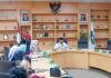 read news -Diskusikan Rekrutmen PPPK Guru 2022, Setdaprov Terima Audensi Forum Komunikasi PTK Non-ASN Pertemuan antara Setda Prov Adi Prihantara berlangsung di Ruang Rapat Sekda Lantai III, Kantor Gubernur Kepulauan Riau, Dompak, pada Jumát (14/07). (Foto : dwi susilo - batamtv.com)
