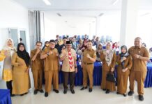 read news – Para Pelaku KUKM Ikuti Pelatihan Packaging Setdako Batam , Jefridin saat meresmikan pelatihan packging bagi pelaku KUKM. (Foto : muhammad amin - batamtv.com)