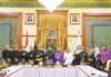 read news – Gubernur Ansar Ahmad Jadi Kandidat Penerima Anugerah Kebudayaan Indonesia Gubernur Ansar Ahmad (keenam dari kiri) saat menyampaikan paparan soal Visi Provinsi Kepulauan Riau yang berbudaya bersama tim penilai untuk Anugerah Kebudayaan Indonesia Tahun 2023 di Gedung Daerah Rabu (23/08). (Foto : dwi susilo - batamtvcom)