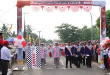 read news – Tri Lomba Juang di Bintan Berlangsung Sukses Ini Pemenangnya Gerak jalan Tri Lomba Juang tahun 2023 Kabupaten Bintandalam rangka HUT Kemerdekaan RI ke 78 sukses digelar, Minggu (20/8/2023). Lomba ini diikuti lebih dari 200 regu, untuk semua kategori. Dispora Bintan telah mengumumkan para pemenang lomba gerak jalan dari penilaian dewan juri. (Foto : abdi perdana - batamtv.com)