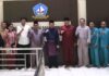 read news – Perkenalan Diri, Wakil Bupati Bintan Sambangi OPD Wakil Bupati Bintan, Ahdi Muqsith (bahu hitam tengah) didampingi Sekretaris Daerah Bintan, Ronny Kartika melakukan silaturahmi di tiga OPD yang ada di Komplek Perkantoran Bandar Seri Bentan.(Foto : abdi perdana - batamtv.com)