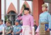 read news – Wabup Bintan jadi Inspektur Upacara Hari Jadi ke-21 Kepri Upacara Peringatan Hari Jadi ke-21 Provinsi Kepulauan Riau Tahun 2023, Senin pagi (25/09) di Aula Bandar Seri Bentan dengan Wakil Bupati Bintan, Ahdi Muqsith (banu ungu muda) sebagai Pembina Upacara. (Foto : abdi perdana - batamtv.com)