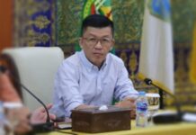 read news – Hasan jadi Pembina Upacara Hari Jadi Kepri Penjabat (Pj) Wali Kota Tanjungpinang, Hasan menyampaikan bahwa pembangunan di Tanjungpinang harus dilakukan berkesinambungan (Foto : abdi perdana - batamtv.com)