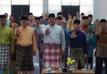 read news – Bupati Bintan: Optimis Bintan Zero Stunting Bupati Bintan Roby Kurniawan (tengah ) dalam acara Disemenisasi Audit Kasus Stunting Semester I, Rabu (20/09) di Aula Bandar Seri Bentan. mengatakan bahwa Kabupaten Bintan berdasarkan data SSGI, Prevalensi Stunting menurun sebesar 2,2 persen dari 20 persen menjadi 17,8 persen. (Foto : abdi perdana - batamtv.com)