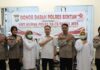 read news – Memeriahkan HUT Humas Polri ke 72 Polres Bintan Gelar Donor Darah Kapolres Bintan AKBP Riky Iswoyo melalui Iptu Alimson (ketiga dari kanan) selaku Kasi Humas mengatakan, dalam rangka menyambut HUT Humas Polri ke 72, Polres Bintan melaksanakan bakti kesehatan berupa donor darah, Senin (2/10/2023). (Foto : abdi perdana - batamtv.com)