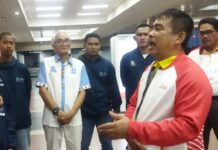 read news – Ketua KONI Kepri Lepas 17 Kontingen Cabor Layar ke Pra PON Ketua KONI Kepri Usep RS saat melepas keberangkatan atlet cabor layar ke Pra PON Jakarta . (Foto : abyaqsa ramadan - batamtv.com)