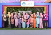 read news- Hafizha Implementasikan Arahan Ibu Negara Terkait Transisi PAUD-SD Bunda PAUD Bintan, Hafizha Rahmadhani (keenam dari kanan) mengatakan apa yang disampaikan Bunda Paud Nasional akan diimplementasikan di BIntan. (Foto : abdi perdana - batamtv.com)