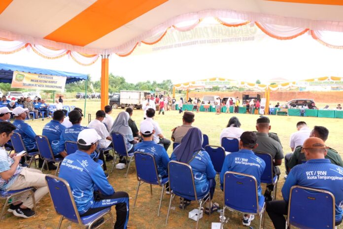 Pj Walikota Tanjungpinang Hasa memintakepada jajaran pemerintahan di bawahnya untuk menjaga netralitas dalam pemilu. (Foto Dwi Susilo - batamtv.com)