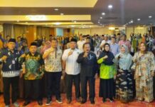 read news – Badan Kesbangpol Kota Batam Gelar Dialog Ketahanan Ekonomi Kaban Kesbangpol Kota Batam, Riama Manurung menyampaikan bahwa kegiatan ini bertujuan meningkatkan kesadaran masyarakat terhadap pentingnya ketahanan ekonomi dalam keluarga. (Foto : abyaqsa ramadan - batamtv.com)