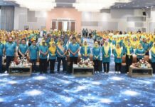 read new – Bupati Bintan Roby Kurniawan Apresiasi Pelaksanaan Jambroe PKK Bupati Bintan Roby Kurniawan (tengah) menghadiri Jambore Kader PKK Tingkat Kabupaten Bintan Tahun 2023 di Bintan Agro Beach Resort, Bintan, Ahad (19/11). (Foto : abdi perdana - batamtv.com)