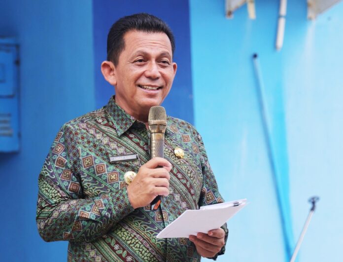 Gubernur Kepri Ansar Ahmad berharap kenaikan UMP ini dapat meningkatkan kesejahteraan dan produktivitas para pekerja, sekaligus menjaga kelangsungan berusaha perusahaan-perusahaan di Kepri. (Foto : abdi perdana - batamtv.com)