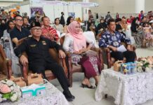 read news – Pembukaan Asparnas Kepri Fest 2023 Digelar di Tanjungpinang City Center Pembukaan Asparnas Kepri Fest 2023 digelar di Tanjungpinang City Center (TCC), Minggu (19/11/2023). Acara ini dibuka langsung Staf Ahli Bidang Ekonomi dan Pembangunan Ahmad Yani mewakili Pj Wali Kota Tanjungpinang, Hasan, S.Sos .(Foto : abdi perdana - batamtv.com)