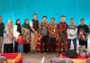 read news – FKS Hadir di Kecamatan Bunguran Barat Natuna Camat Bunguran Barat Natuna, Khaidir (kelima dari kanan) mendukung penuh keberadaan FKKS di kecamatan serta menyambut baik kehadiran pengurus Forum Kabupaten Sehat (FKS) Kabupaten Natuna dalam upaya penguatan FKKS di kecamatannya.. (Foto : abdi perdana - batamtv.com )