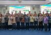 read news – Forum Komunikasi Publik dan Evaluasi Penyelenggaran MPP Kota Tanjungpinang Digelar Sekretaris Daerah Kota Tanjungpinang, Zulhidayat,S.Hut dalam arahannya menyampaikan bahwa diusia MPP Tanjungpinang yang baru 1 Tahun telah banyak perkembangan dan kemudahan dalam hal pelayanan publik. (Foto : dwi susilo - batamtv.com - )
