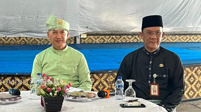 Wakil Bupati Natuna, Rodhial Huda menyampaikan peran tokoh agama begitu penting dalam membina umat dan moral bangsa. (Foto : abdi perdana - batamtv.com)